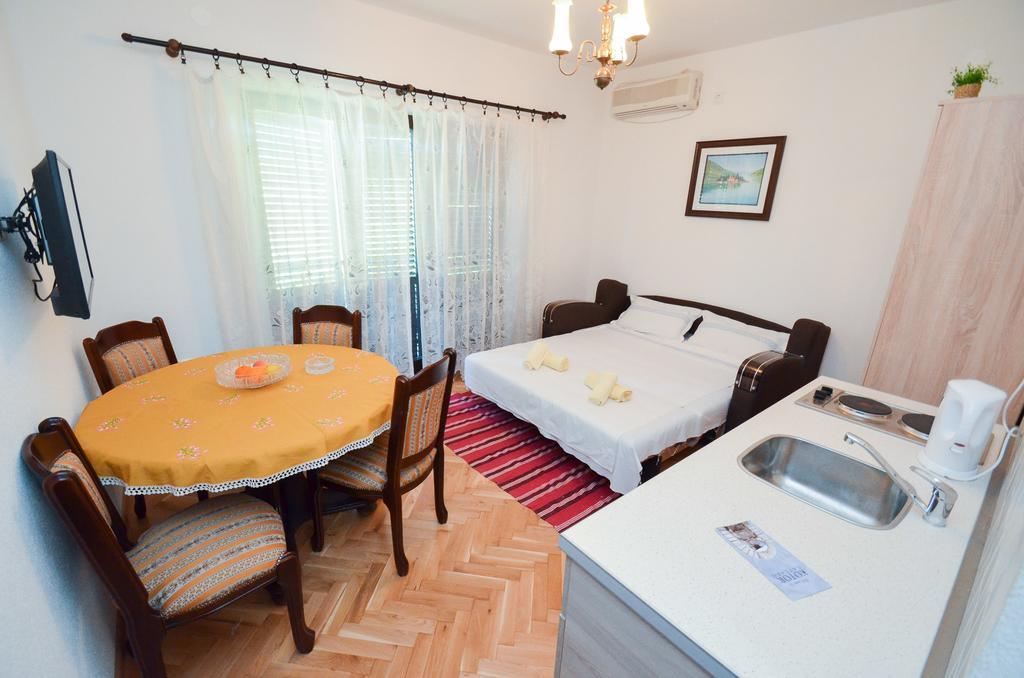 Apartments Ceklin Kotor Ngoại thất bức ảnh