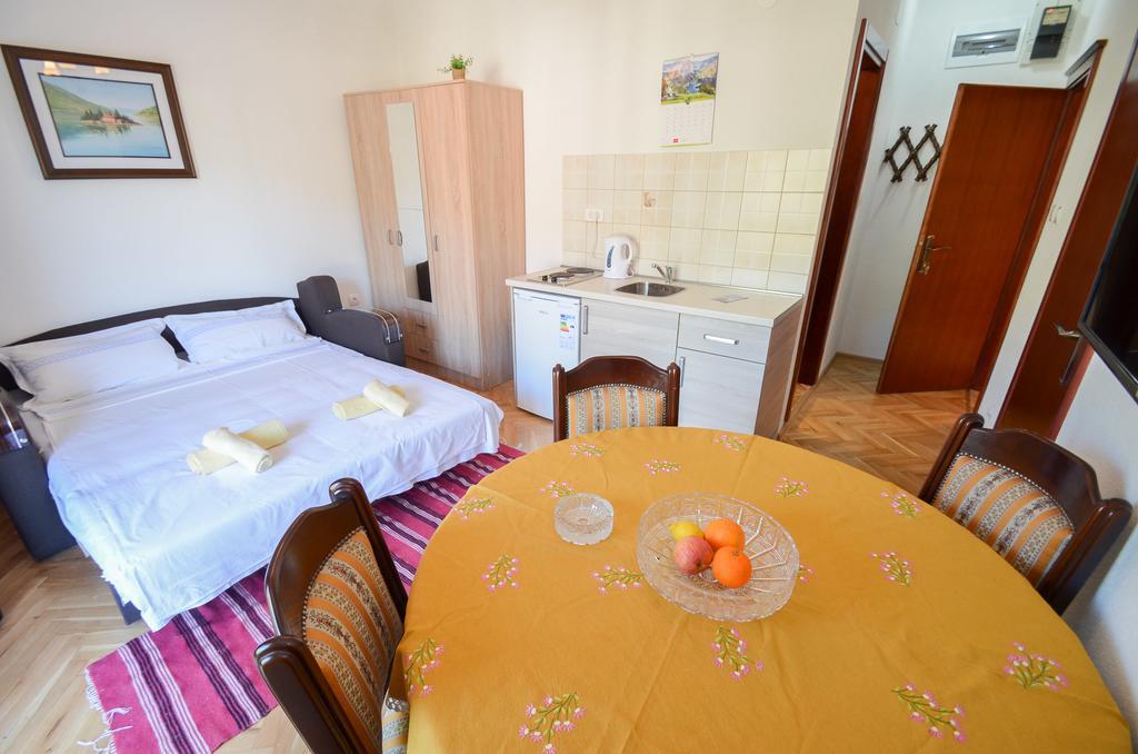 Apartments Ceklin Kotor Ngoại thất bức ảnh