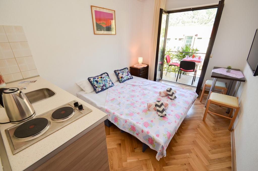 Apartments Ceklin Kotor Ngoại thất bức ảnh